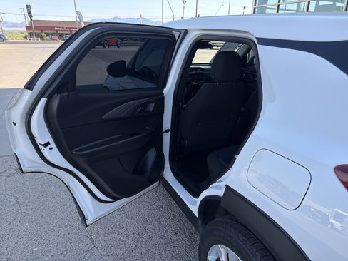 Used 2023 Chevrolet TrailBlazer LS FWD image 7