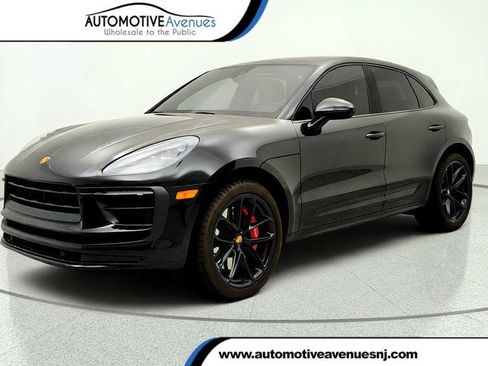 Used 2023 Porsche Macan GTS AWD/4WD image 1