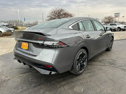 Used 2026 Nissan Sentra SR w/ SR All Weather Package FWD image 3
