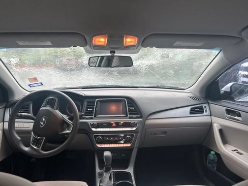 Used 2018 Hyundai Sonata SE FWD image 6
