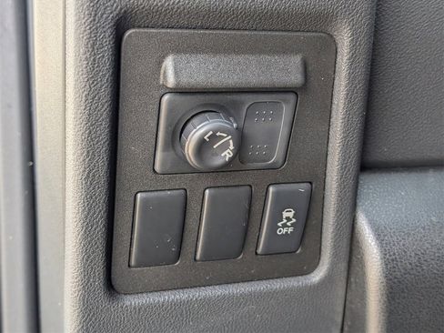 Used 2011 Nissan Rogue SV image 24