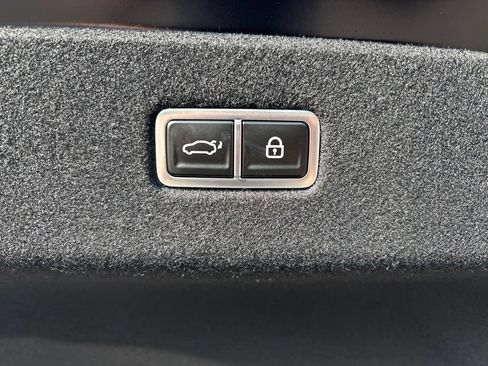 Used 2025 Hyundai Ioniq 6 SE AWD/4WD image 15