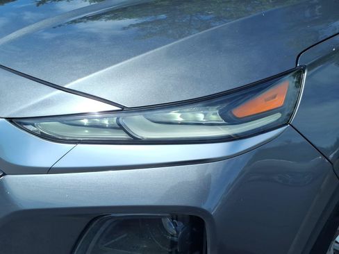 Used 2019 Hyundai Santa Fe SE AWD/4WD image 11