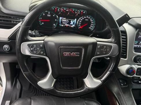 Used 2017 GMC Yukon XL SLT AWD/4WD image 19