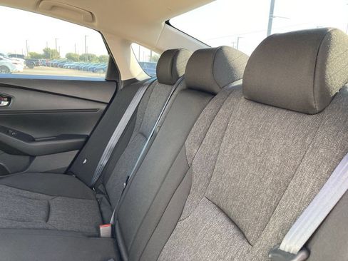 Used 2025 Honda Accord SE image 11