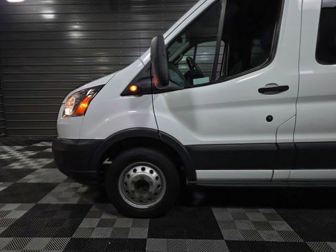 Used 2018 Ford Transit 350 XLT image 33