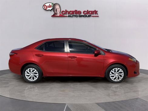 Used 2018 Toyota Corolla LE image 7