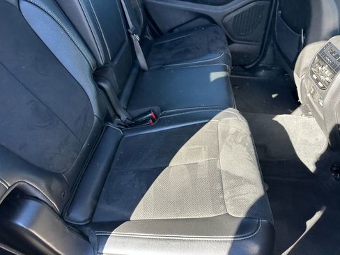 Used 2024 Jeep Grand Cherokee L Laredo image 24