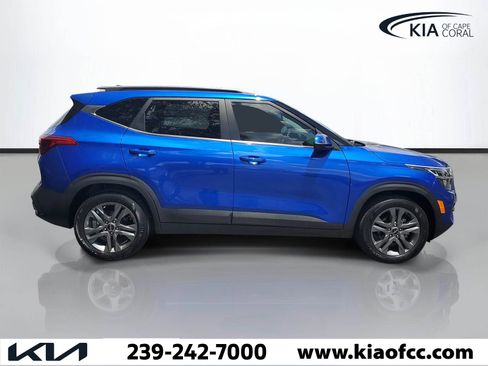 Certified 2023 Kia Seltos S image 3