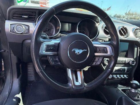 Used 2015 Ford Mustang GT RWD image 12