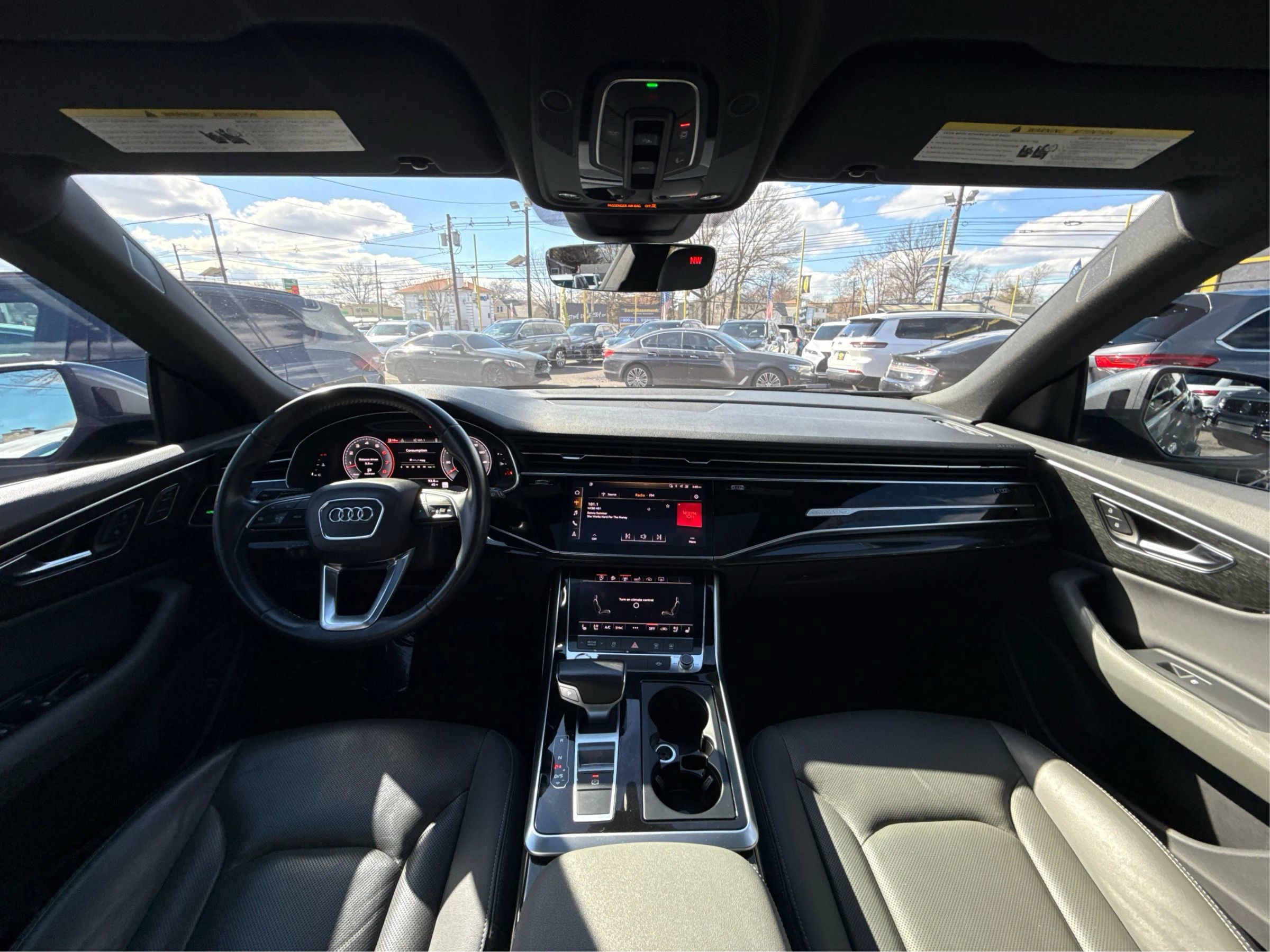 Used 2019 Audi Q8 Premium Plus AWD/4WD image 30