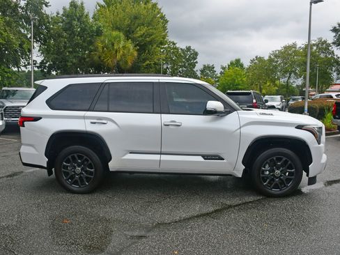 Used 2024 Toyota Sequoia Platinum AWD/4WD image 5