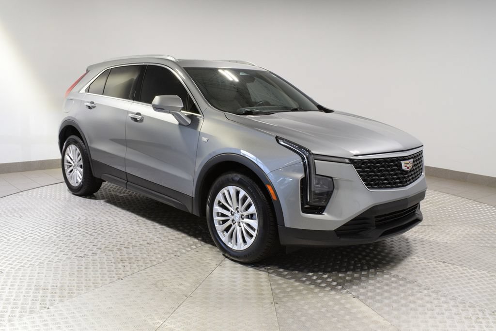 Used 2024 Cadillac XT4 Luxury w/ Cold Weather Package AWD/4WD image 1