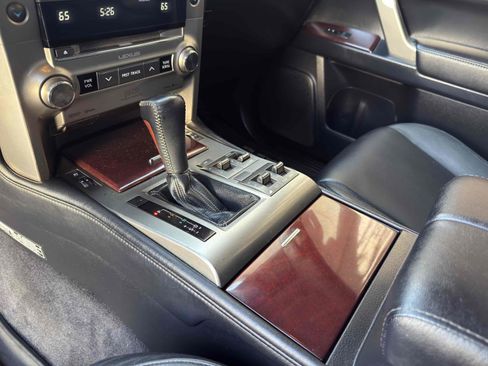 Used 2014 Lexus GX 460 Luxury image 49