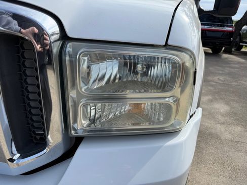 Used 2005 Ford F250 2WD Crew Cab Super Duty image 11