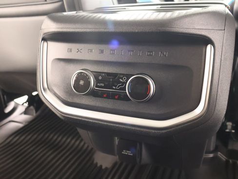 Used 2026 Ford Expedition Tremor AWD/4WD image 18
