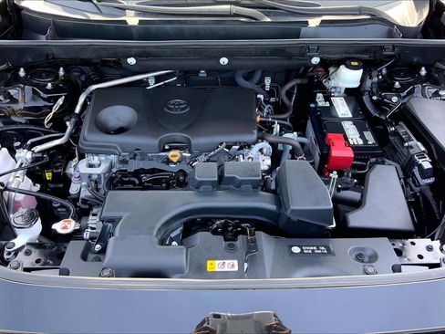 Used 2022 Toyota RAV4 LE FWD image 31
