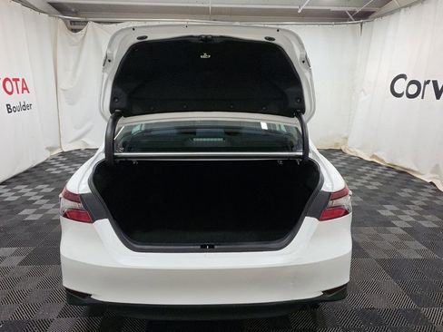 Used 2021 Toyota Camry LE image 7