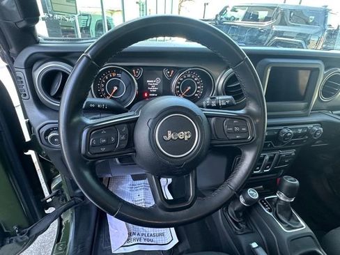 Used 2022 Jeep Wrangler Willys image 19