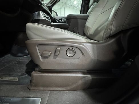 Used 2021 GMC Yukon SLT w/ SLT Luxury Plus Package image 11