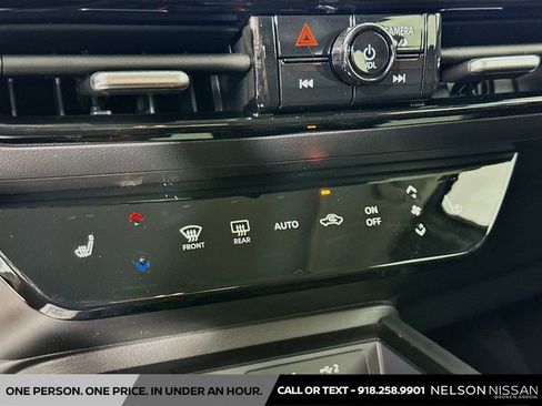 New 2026 Nissan Kicks SR w/ SR Premium Package FWD image 15