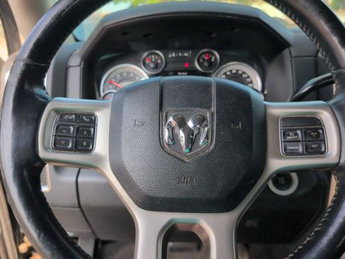 Used 2014 RAM 2500 Laramie AWD/4WD image 25