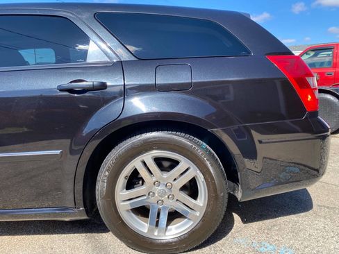 Used 2005 Dodge Magnum R/T w/ Convenience Group II image 54