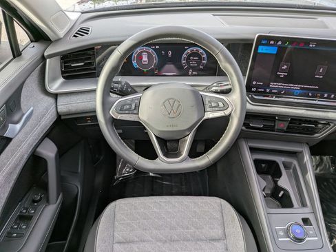 Certified 2026 Volkswagen Tiguan S FWD image 12