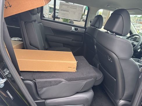 New 2026 Hyundai Santa Fe SEL image 13