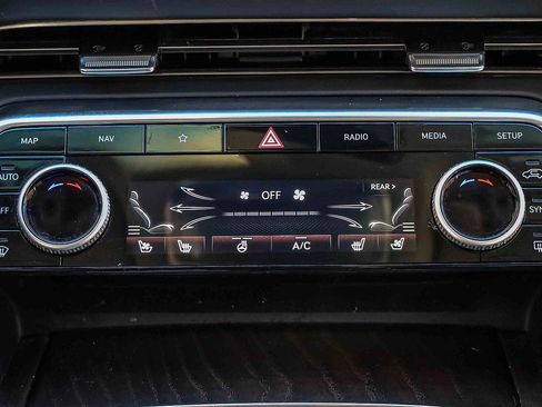 Used 2023 Genesis GV80 3.5T image 13