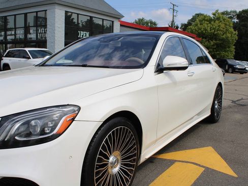 Used 2018 Mercedes-Benz S 560 4MATIC Sedan image 53
