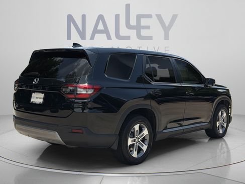 Certified 2025 Honda Pilot EX-L image 3