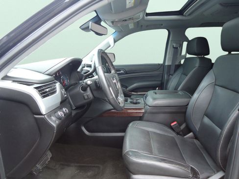Used 2017 GMC Yukon SLT w/ Open Road Package AWD/4WD image 23