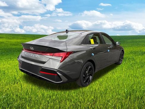 New 2026 Hyundai Elantra SEL Sport Premium FWD image 7