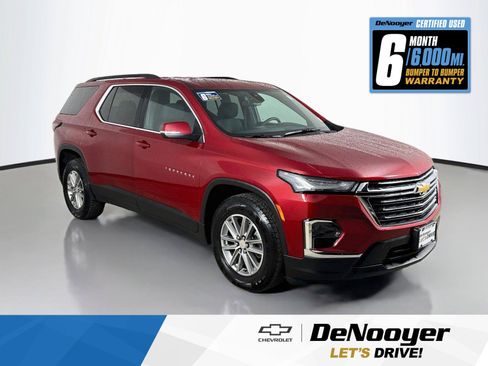 Used 2023 Chevrolet Traverse LT AWD/4WD image 1