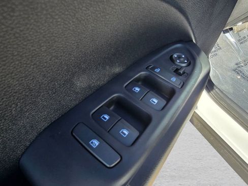 New 2026 Hyundai Venue SE image 23