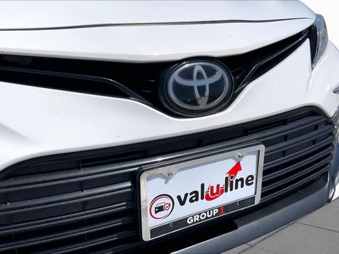 Used 2021 Toyota Camry LE FWD image 29