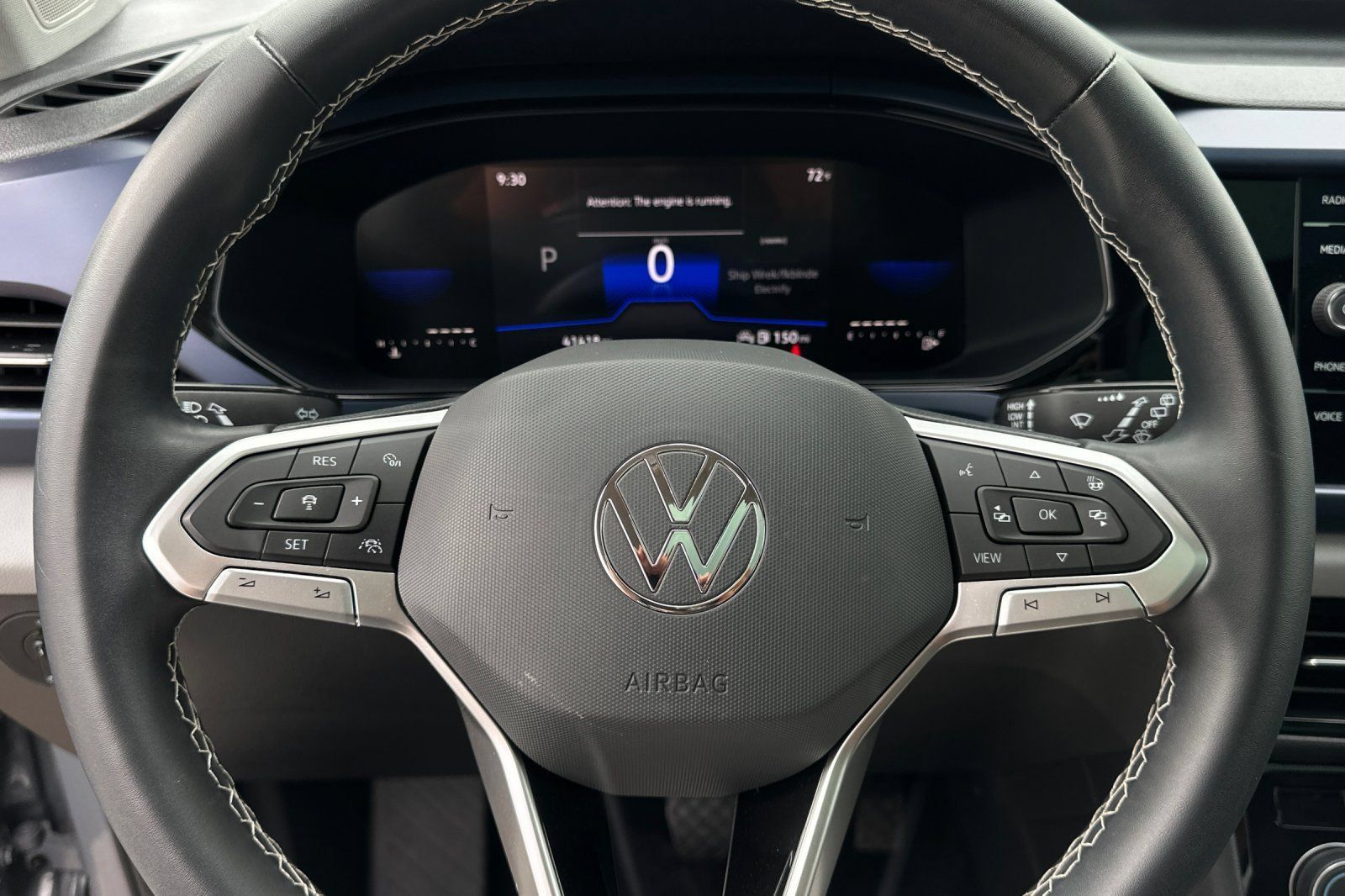 Used 2023 Volkswagen Taos SE w/ Panoramic Sunroof Package FWD image 23