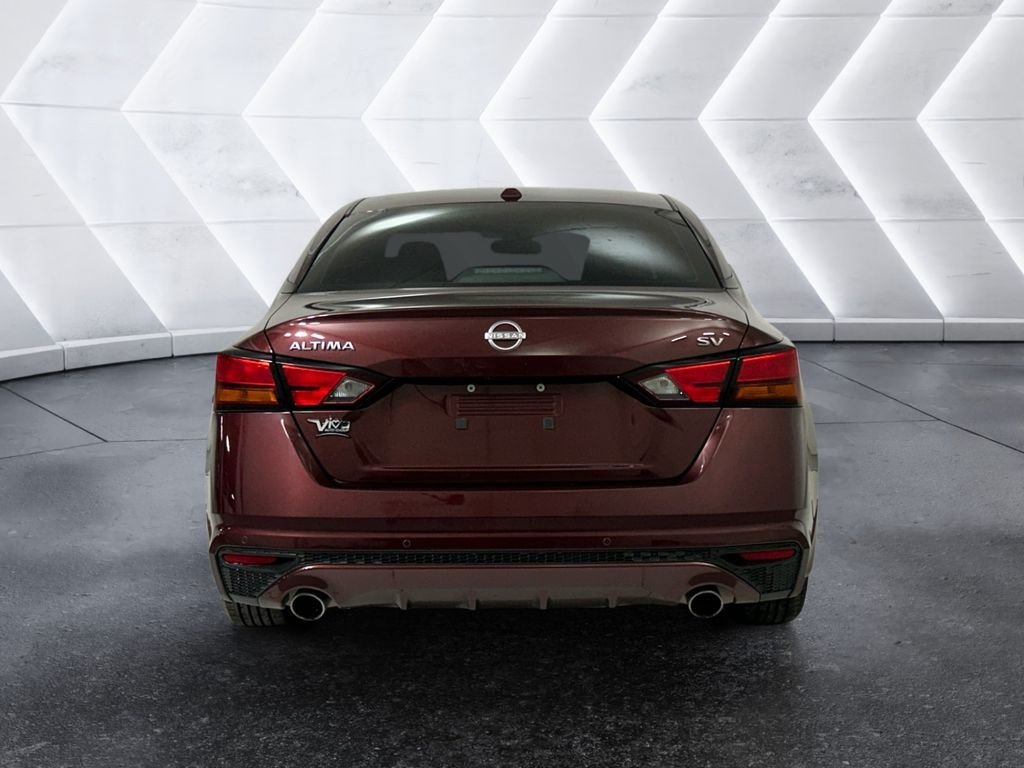 Used 2024 Nissan Altima 2.5 SV w/ SV Premium Package FWD image 5