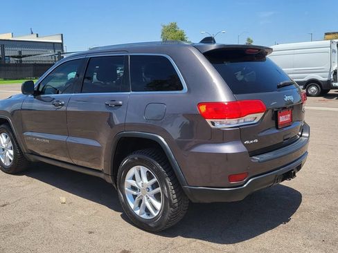 Used 2017 Jeep Grand Cherokee Laredo w/ Quick Order Package 23E AWD/4WD image 7
