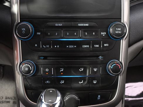 Used 2016 Chevrolet Malibu LS FWD image 28