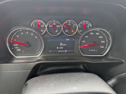 Used 2020 Chevrolet Silverado 1500 RST AWD/4WD image 15
