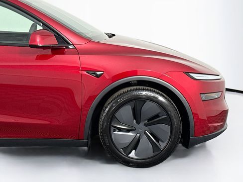 Used 2026 Tesla Model Y Long Range image 48