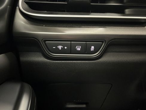 Used 2025 Kia Carnival SX w/ SX Dark Edition Package FWD image 34