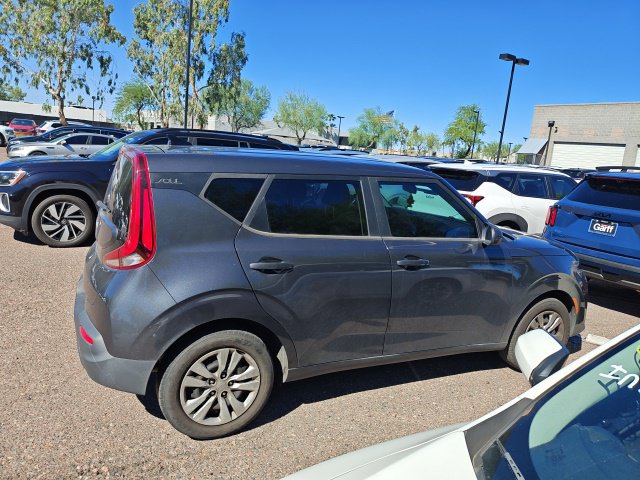 Certified 2022 Kia Soul LX FWD image 10