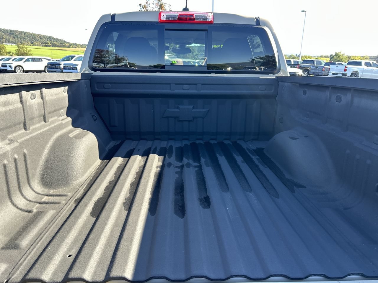 Used 2022 Chevrolet Colorado Z71 AWD/4WD image 9