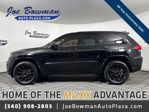 Used 2018 Jeep Grand Cherokee Altitude AWD/4WD image 1