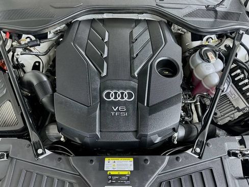 Used 2024 Audi A8 L 3.0T AWD/4WD image 32