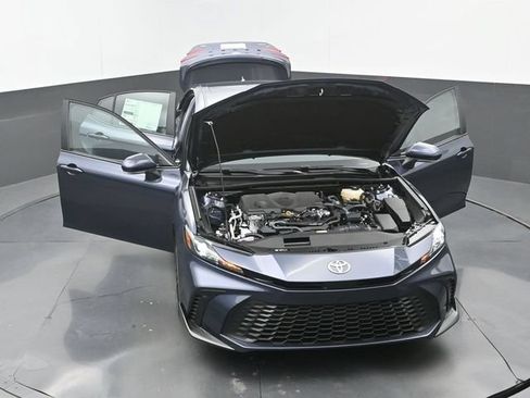 New 2026 Toyota Camry SE FWD image 33