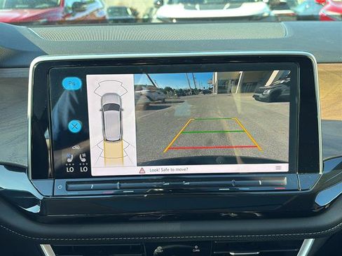 Certified 2025 Volkswagen Atlas SE w/ Panoramic Sunroof Package FWD image 22